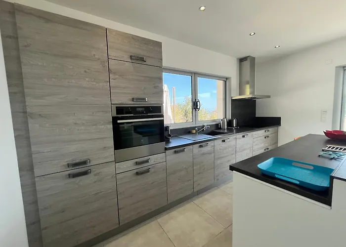 Soleil Rouge Sari-Solenzara